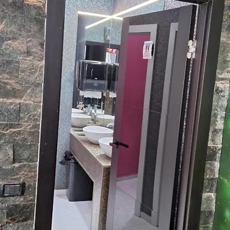 Complex Panoramic Mihai Bravu Cu Internet De Mare Viteza Si Parcare Gratuita * Bucharest